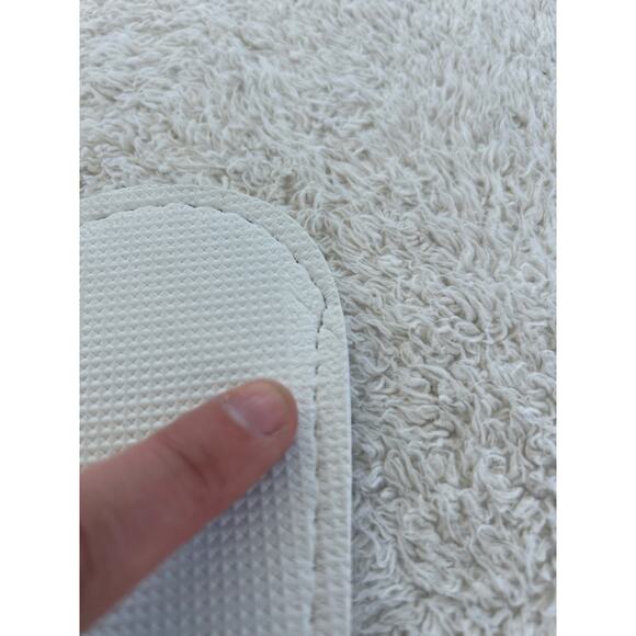 Inn on Biltmore Estate Slippers NEW White Gold Embroidered READ - Picture 5 of 5